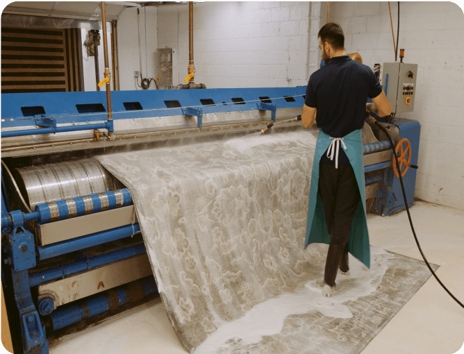 شستشو با دستگاه های پیشرفته و اتوماتیک